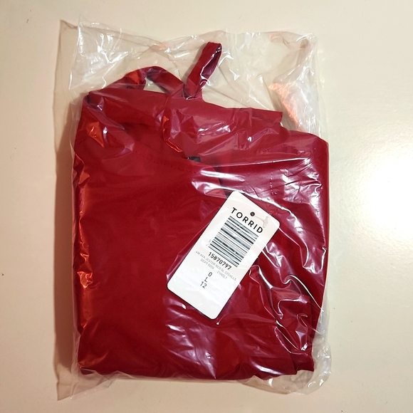 ❤️NWT VINTAGE TORRID STRETCH CHALLIS CAMI TANK ADJUSTABLE STRAP - PLUS SIZE - Picture 10 of 13